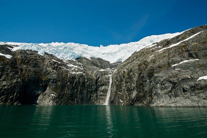 Glacier Quest Cruise and Coach Package - Whittier: Small Town, Big Gateway Feeling
